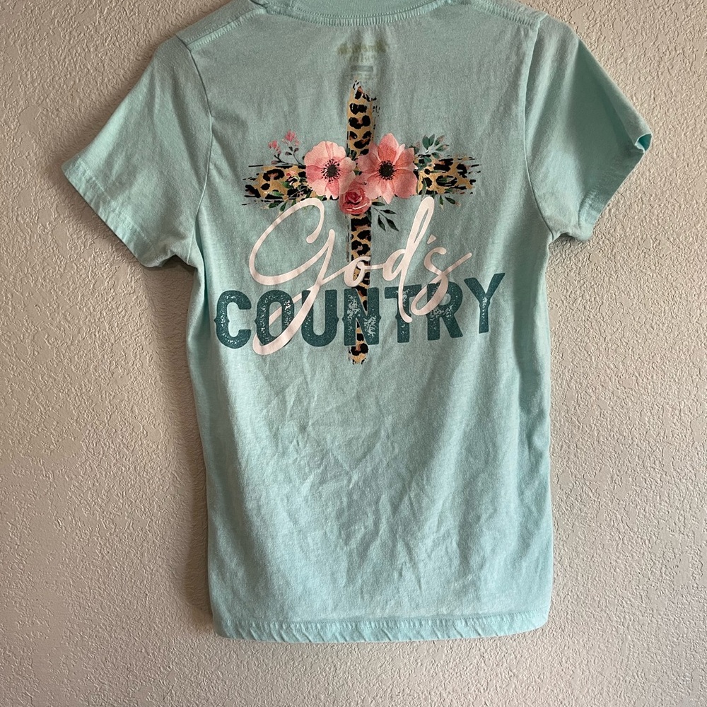Women’s small graphic tee